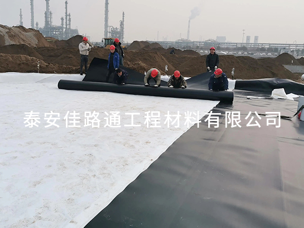 垃圾填埋場防滲膜須合理增強(qiáng)防水性 垃圾填埋場防滲膜須合理增強(qiáng)防水性