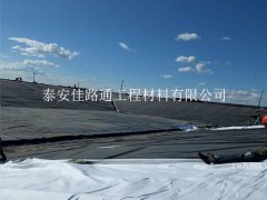 魚塘復(fù)合土工膜使用須具備哪些功能特性？