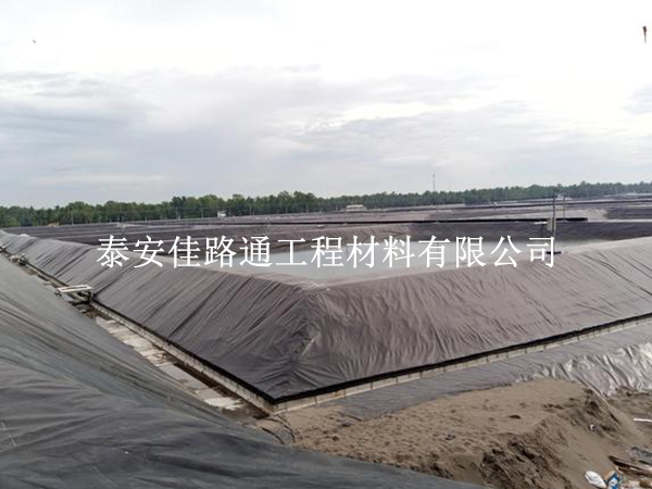 垃圾填埋場(chǎng)防滲膜購(gòu)買(mǎi)：關(guān)鍵注意事項(xiàng)，輕松打造綠色屏障