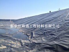 防滲土工膜施工技巧：確保滴水不漏的智慧實(shí)踐