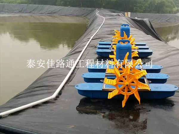 養(yǎng)殖防滲膜生產(chǎn)怕不達(dá)標(biāo)？掌握這些要點(diǎn)穩(wěn)過關(guān)