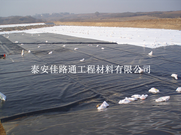 防滲土工膜運輸注意事項：嚴控每一環(huán)，守護膜